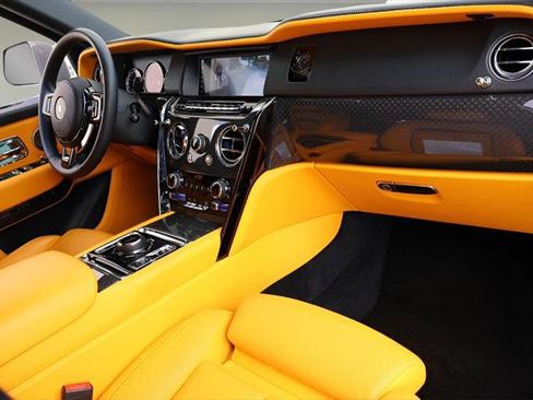 Certified 2023 Rolls-Royce Cullinan Black Badge image 25