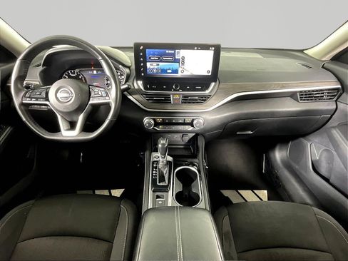 Certified 2024 Nissan Altima 2.5 SV w/ SV Premium Package FWD image 7