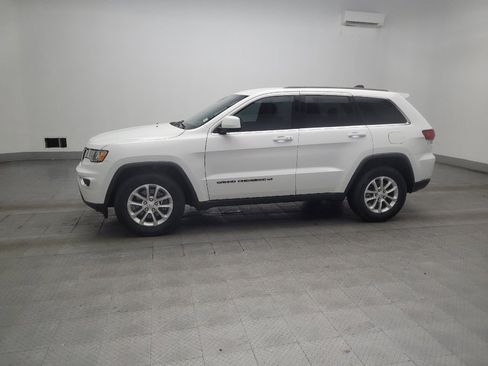 Used 2022 Jeep Grand Cherokee Laredo X RWD image 2