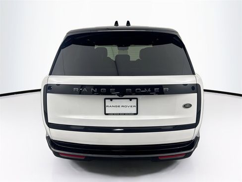Certified 2023 Land Rover Range Rover SE image 6