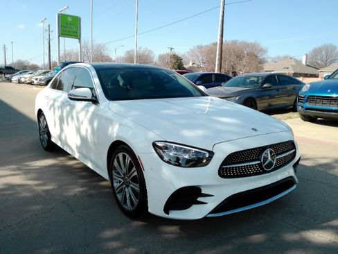 Used 2023 Mercedes-Benz E 350 Sedan image 4