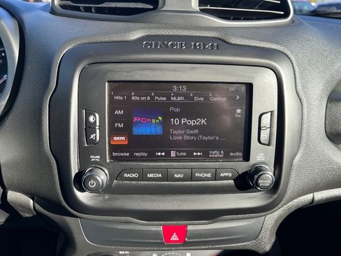 Used 2017 Jeep Renegade Trailhawk image 13