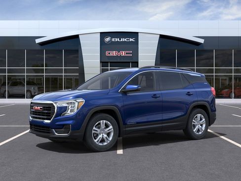 Used 2022 GMC Terrain SLE w/ Driver Convenience Package AWD/4WD image 2