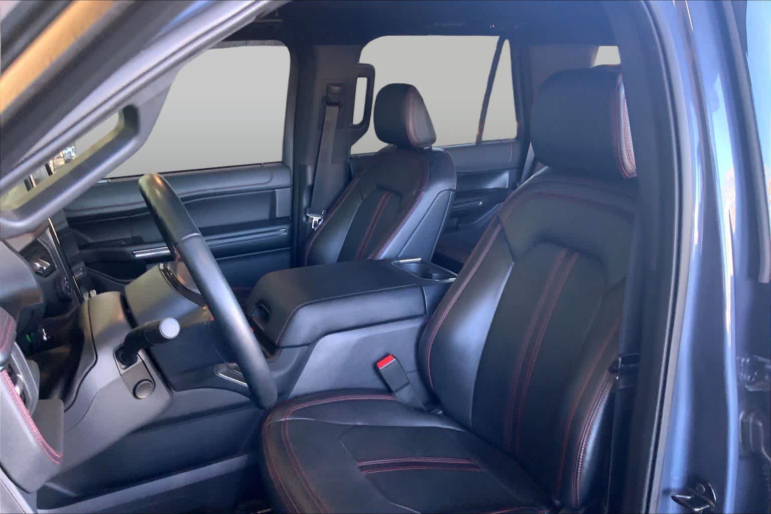Used 2023 Ford Expedition Limited RWD image 8
