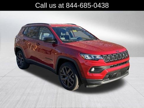 New 2026 Jeep Compass Latitude image 3