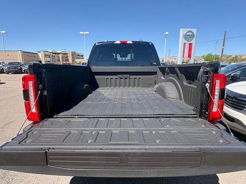 Used 2025 Ford F350 Lariat w/ Lariat Ultimate Package AWD/4WD image 10