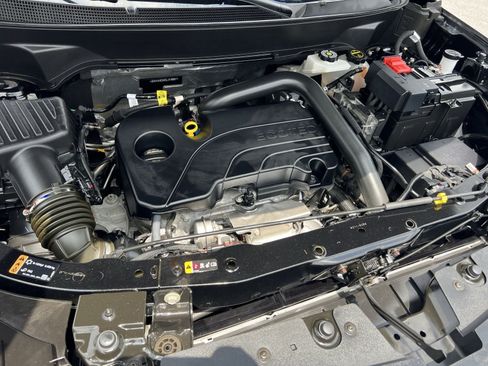 Used 2025 Chevrolet Equinox LT FWD image 27