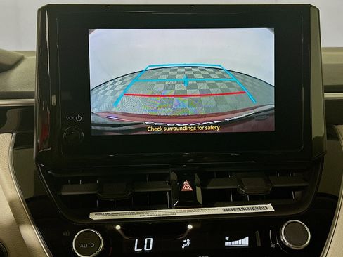 Used 2023 Toyota Corolla LE w/ LE Premium Package FWD image 25