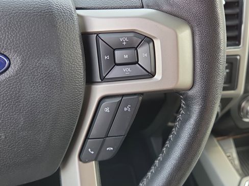 Used 2019 Ford F150 Lariat w/ Equipment Group 502A Luxury image 21