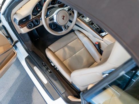 Used 2013 Porsche 911 Carrera S RWD image 4