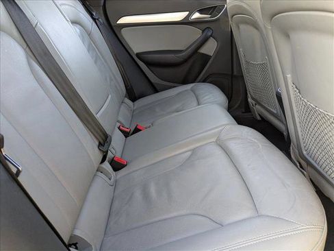 Used 2018 Audi Q3 2.0T Premium w/ Convenience Package image 18