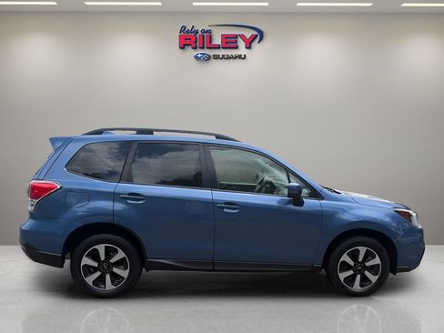 Used 2018 Subaru Forester 2.5i Premium w/ All-Weather Package AWD/4WD image 6