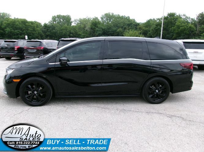 Used 2023 Honda Odyssey Sport image 2