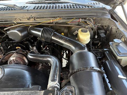 Used 2004 Ford F250 XLT image 21