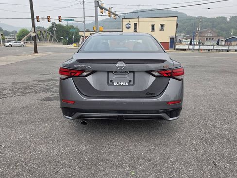Used 2025 Nissan Sentra SR FWD image 7