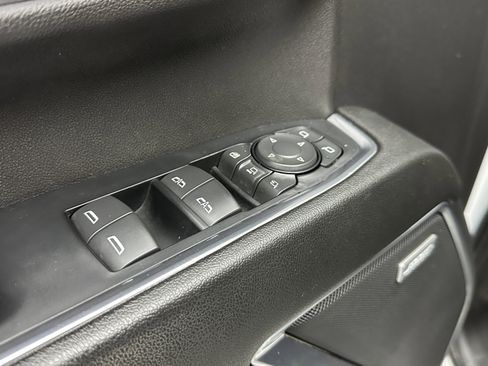 Used 2024 Chevrolet Silverado 2500 LTZ w/ LTZ Convenience Package image 13