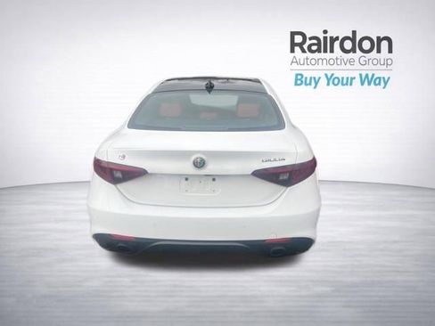 Used 2023 Alfa Romeo Giulia Veloce image 36