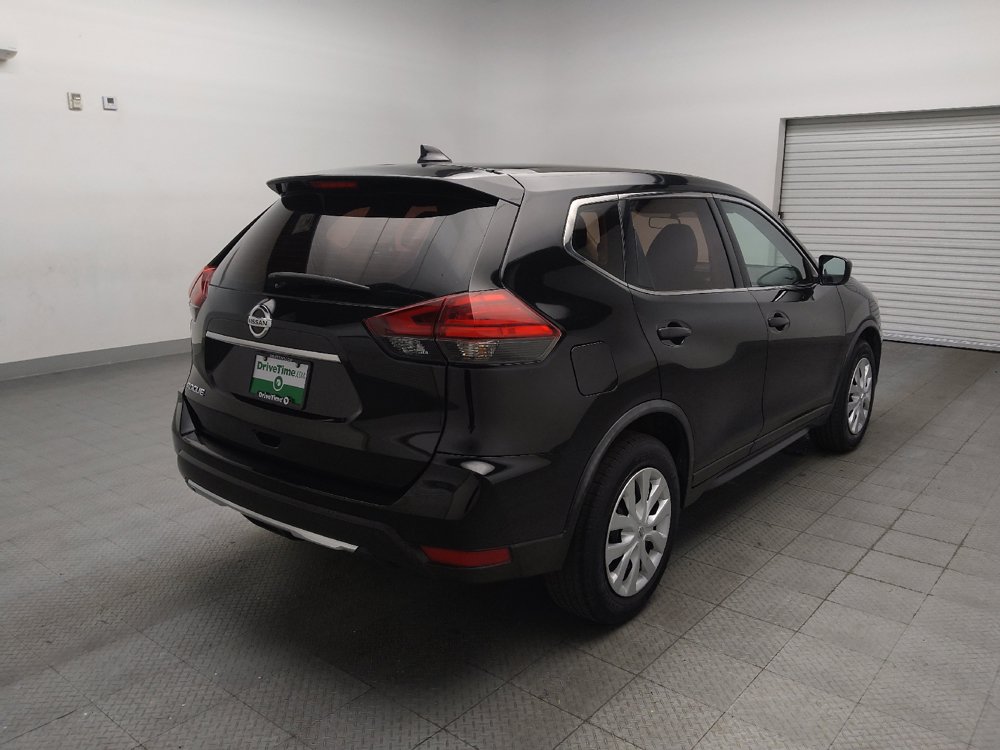 Used 2017 Nissan Rogue S FWD image 9