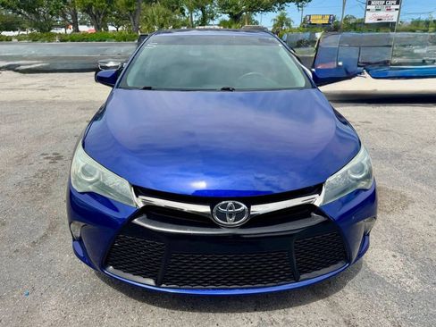 Used 2015 Toyota Camry SE FWD image 8