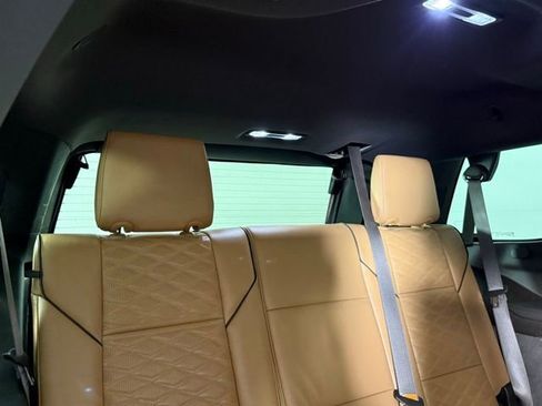 Certified 2022 Cadillac Escalade Premium Luxury image 27