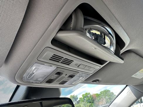 Used 2014 Honda Odyssey EX-L image 29