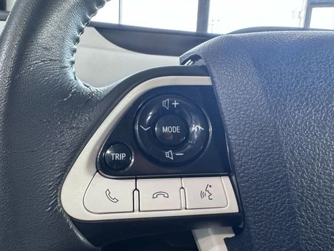 Used 2017 Toyota Prius Prime Premium image 20