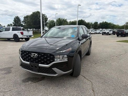 Used 2023 Hyundai Santa Fe SE AWD/4WD image 6