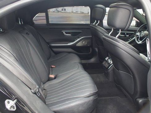 Used 2022 Mercedes-Benz S 500 4MATIC image 10