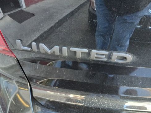 Used 2015 Ford Explorer Limited w/ Equipment Group 302A image 6