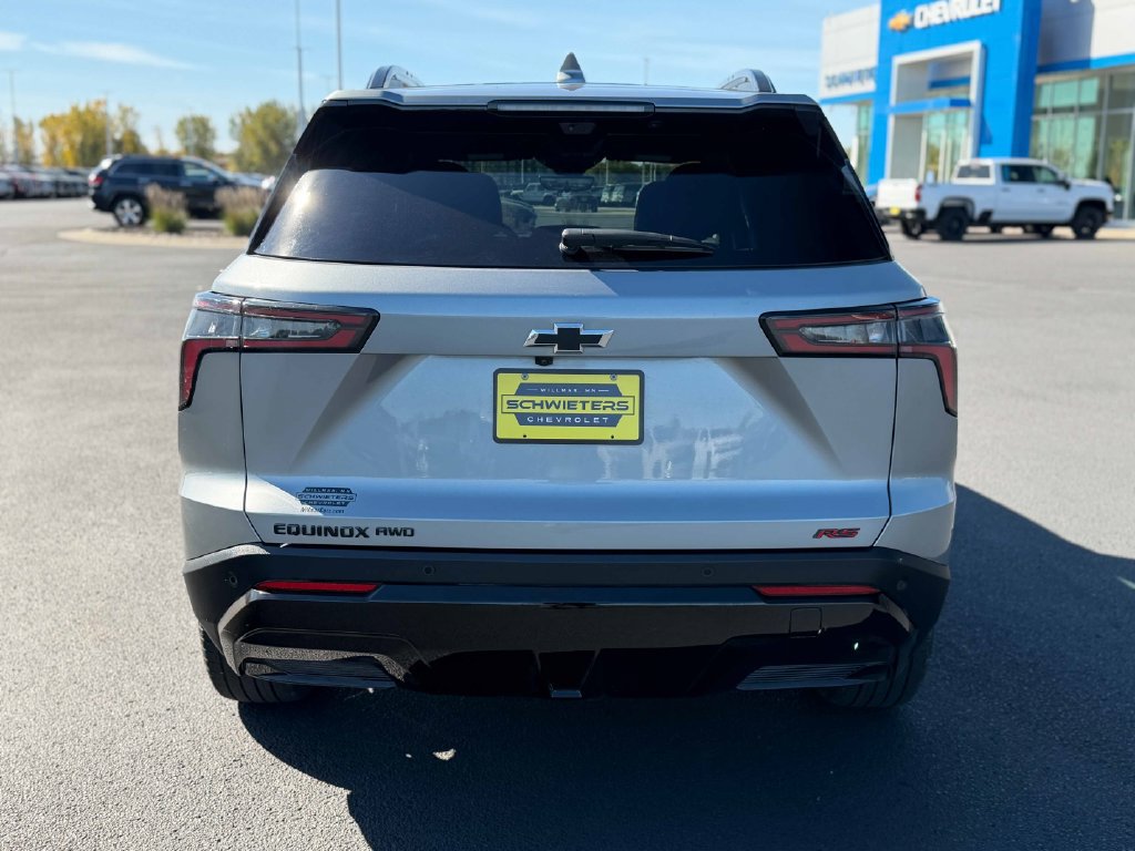 Used 2025 Chevrolet Equinox RS w/ Safety and Technology Package AWD/4WD image 8