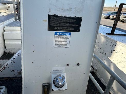 Used 2011 RAM 5500 2WD Regular Cab w/ ST Decor Group image 15