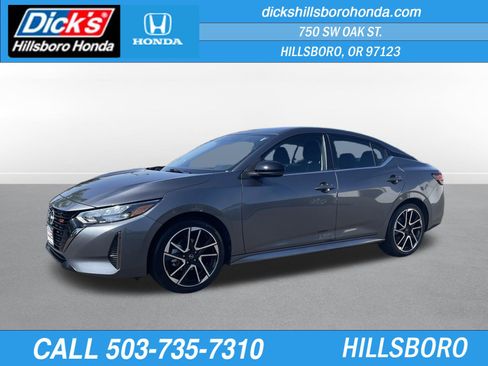 Used 2025 Nissan Sentra SR FWD image 1