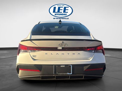 New 2026 Hyundai Elantra Sport image 5