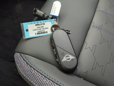 Used 2025 MINI Cooper S image 34