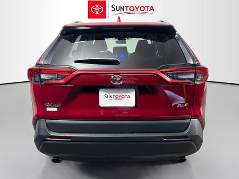 Used 2025 Toyota RAV4 XLE image 5