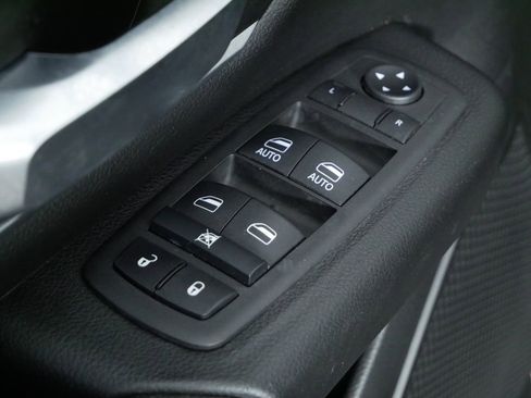 Used 2022 RAM 1500 Big Horn image 16