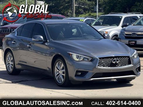 Used 2019 INFINITI Q50 Pure image 1