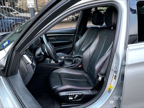 Used 2018 BMW 330e image 8