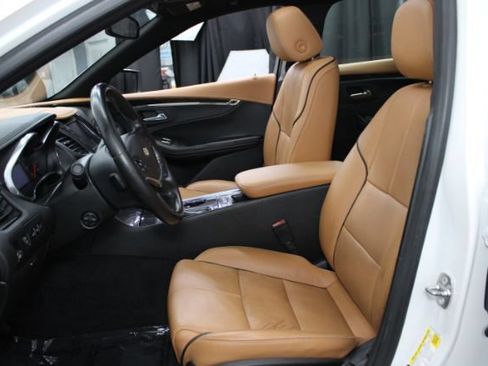 Used 2016 Chevrolet Impala LTZ w/ Enhanced Convenience Package FWD image 11