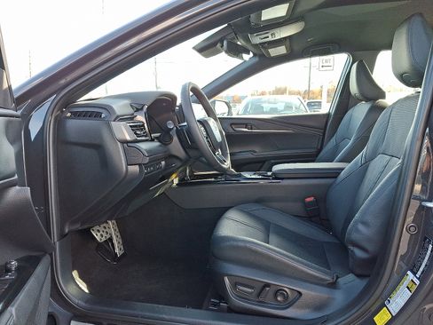 Used 2025 Toyota Camry XSE image 13