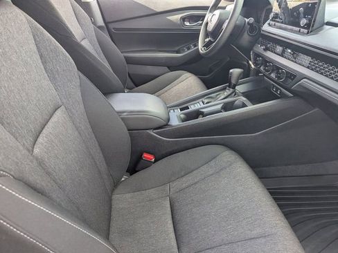 Used 2023 Honda Accord EX image 11