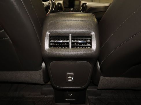 Used 2022 Chevrolet Equinox RS w/ Infotainment Package AWD/4WD image 29
