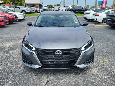 Certified 2025 Nissan Altima 2.5 SV FWD image 2