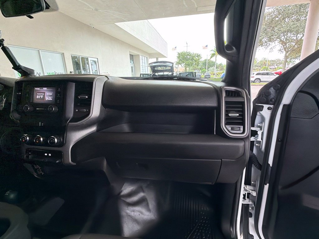 Used 2024 RAM 2500 Tradesman w/ Chrome Appearance Group AWD/4WD image 29