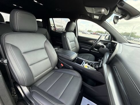 Used 2026 Chevrolet Traverse LT FWD image 26