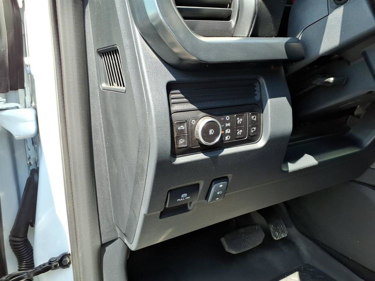 Used 2025 Ford F250 Lariat AWD/4WD image 7