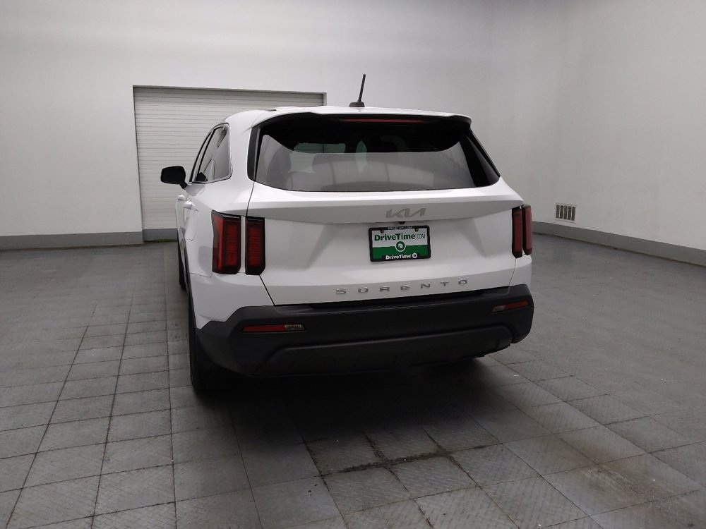 Used 2022 Kia Sorento LX FWD image 6