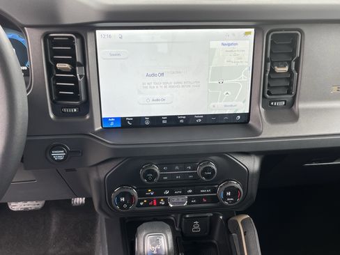 New 2026 Ford Bronco Badlands image 19