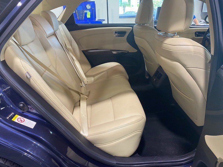 Used 2016 Toyota Avalon Limited w/ Toyota Safety Sense Package FWD image 14