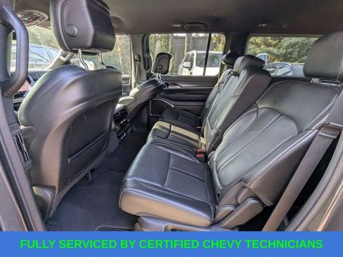 Used 2024 Jeep Wagoneer L Series II w/ Flexible Seating Group image 13
